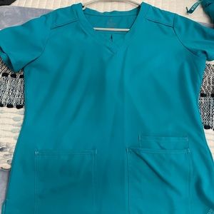 MedCouture Insight Scrub Set